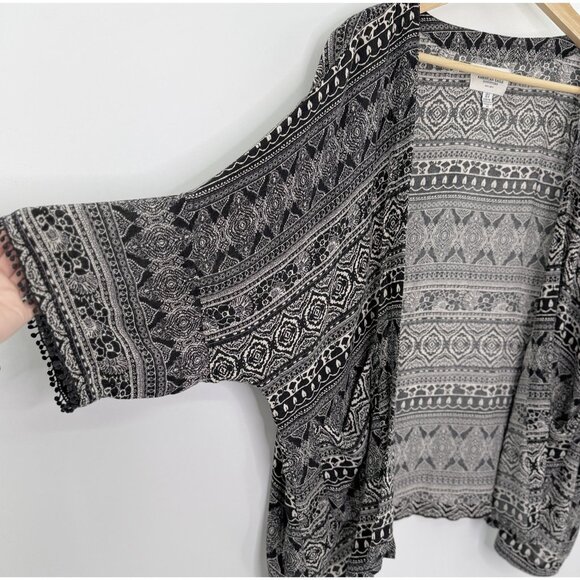 American Eagle Abstract Print Flowy Kimono Cardigan‎ XS-S, Lightweight Boho - Picture 4 of 9